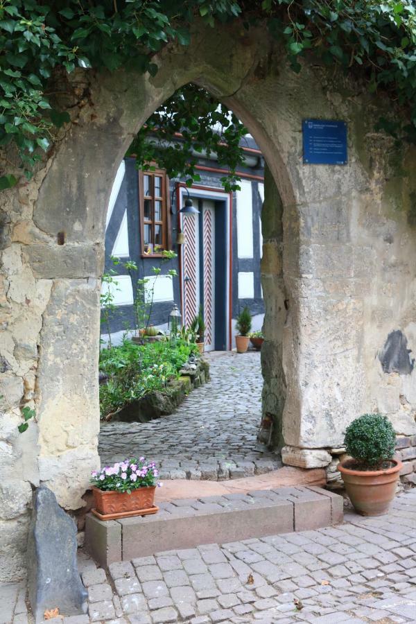 Alte Pfarre Gudensberg Διαμέρισμα Εξωτερικό φωτογραφία